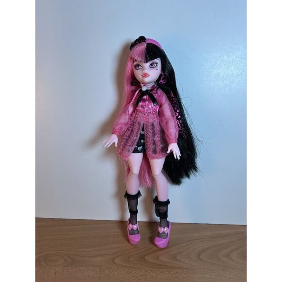 Monster High Draculaura Doll Count Fabulous 2022 PINK NO ACCESSORIES NO BOX - Picture 1 of 11